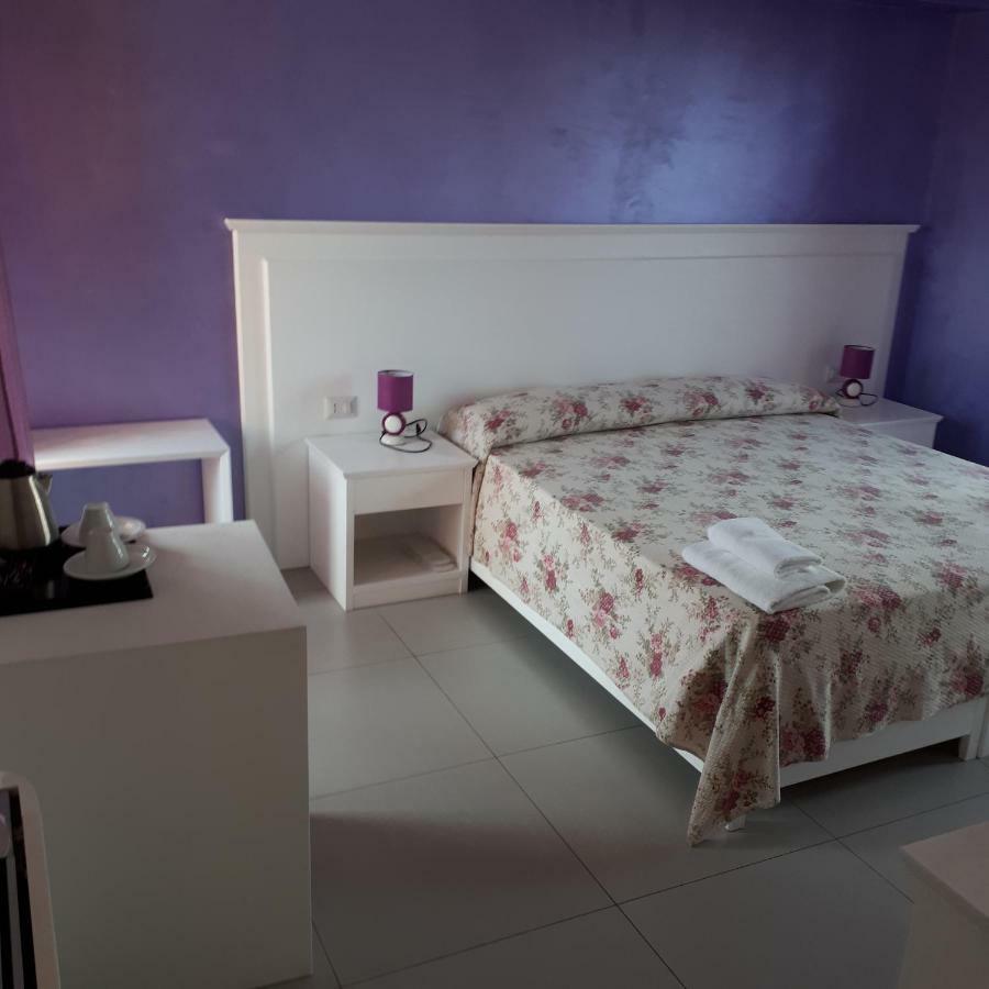 Residenza La Torre Bed & Breakfast Tropea Ruang foto